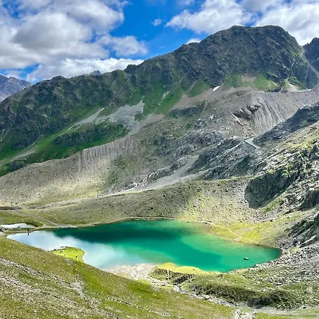 Sonnrain - Auszeit Auf 1400m - Aktiv Und Relaxt Fendels